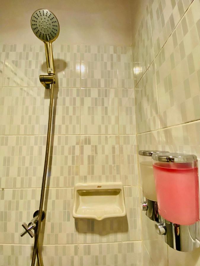 Frutta Hostel Patong Dış mekan fotoğraf