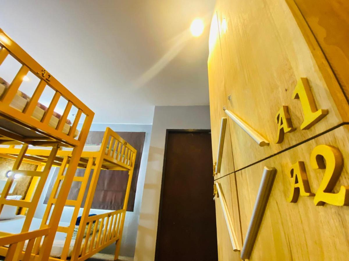 Frutta Hostel Patong Dış mekan fotoğraf