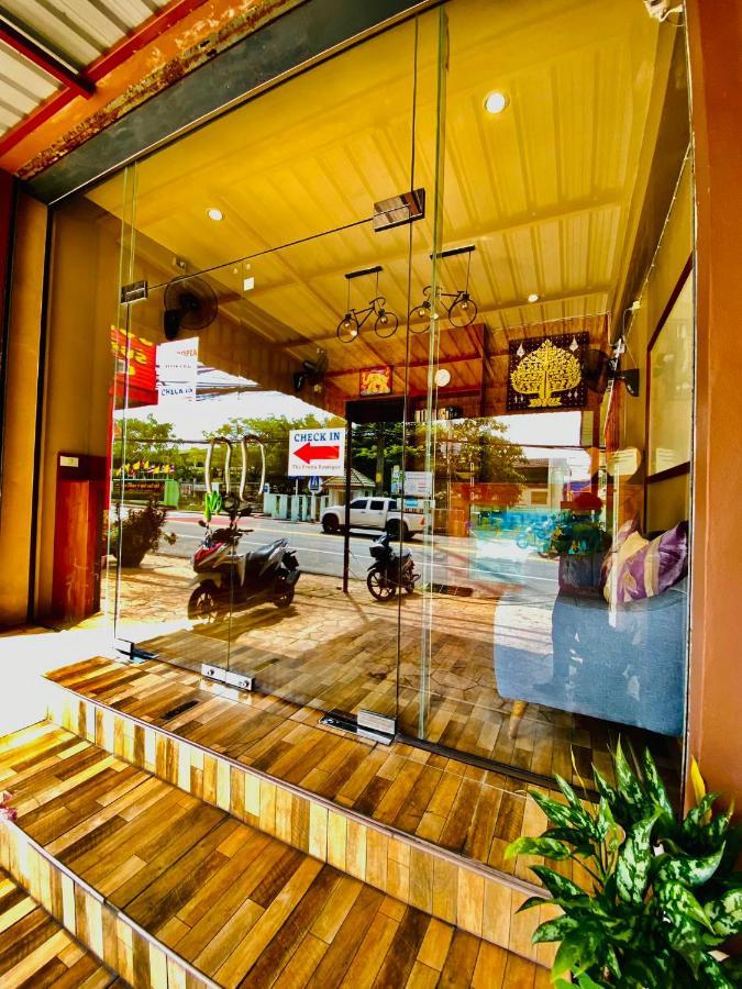 Frutta Hostel Patong Dış mekan fotoğraf